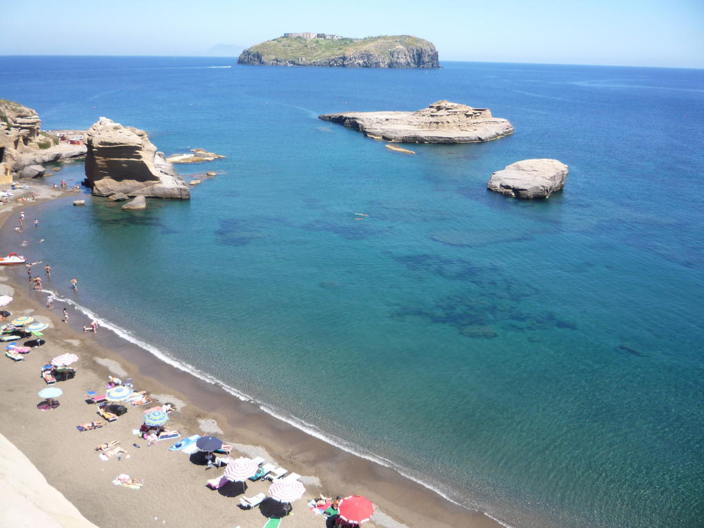 Hotel Villa Iulia Ventotene Buitenkant foto