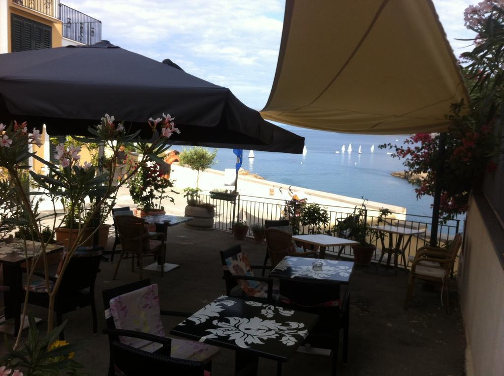 Hotel Villa Iulia Ventotene Buitenkant foto