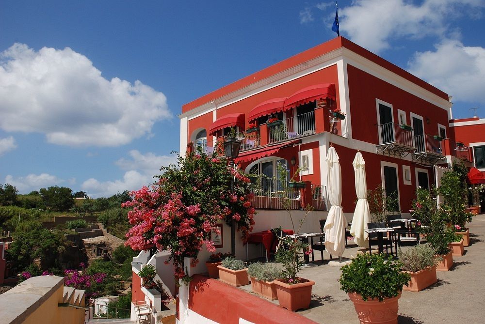 Hotel Villa Iulia Ventotene Buitenkant foto